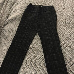 Black and gray pull on pant